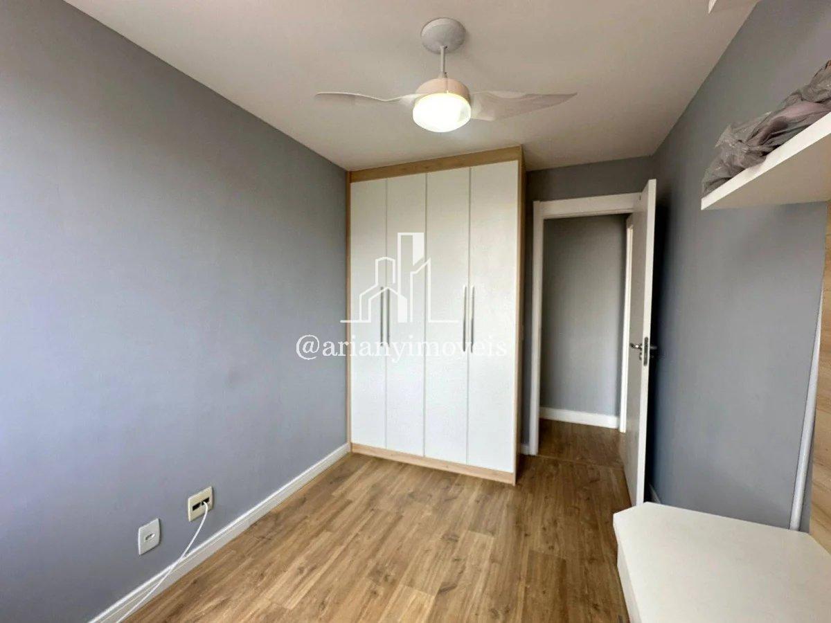 Apartamento à venda com 2 quartos, 70m² - Foto 9